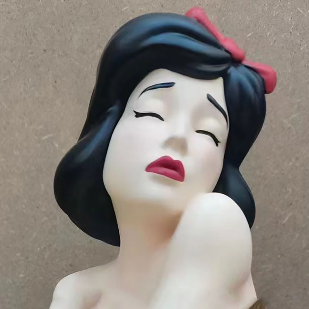 인스타그램에 적합한 패러디 공주 애플 조각상, 수제 예 - Resin Art Instagram 리뷰 및 가격